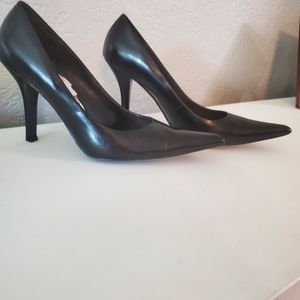 Nine West pointed heels
